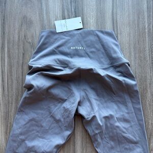 Naturyl by Niykee Heaton The Essential Yoga Legging
